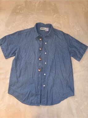 Vintage Susan Bristol Casuals Short-Sleeve Denim Shirt with Decorative Buttons